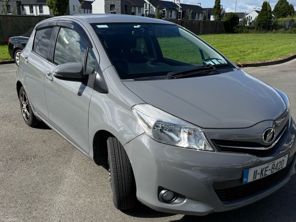 Toyota Vitz Hatchback, Petrol, 2011, Grey