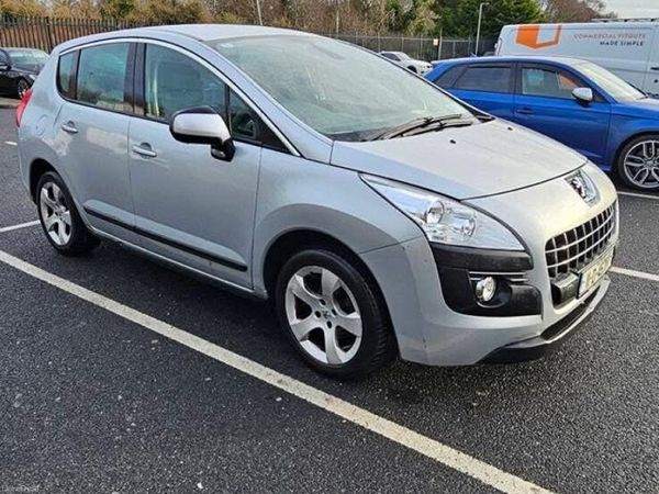 Peugeot 3008 MPV, Diesel, 2011, Silver