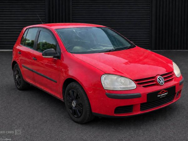 Volkswagen Golf Hatchback, Petrol, 2005, Red