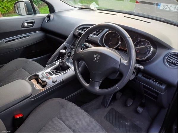Peugeot 5008 MPV, Diesel, 2010, Grey