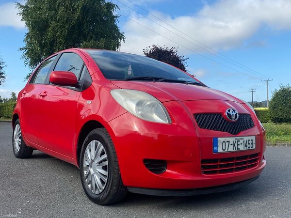 Toyota Yaris Hatchback, Petrol, 2007, Red