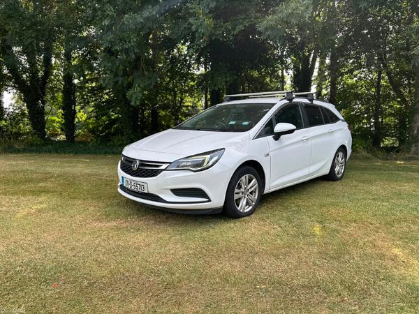 Vauxhall Astra Estate, Diesel, 2017, White