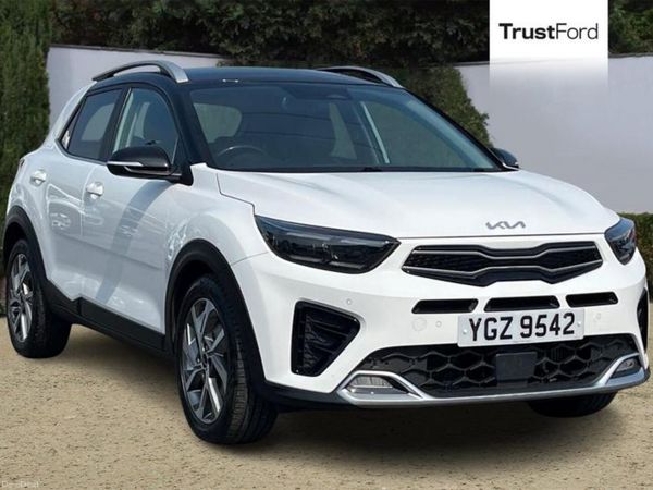 Kia Stonic SUV, Petrol Hybrid, 2023, White