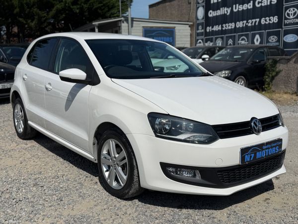 Volkswagen Polo Hatchback, Petrol, 2014, White