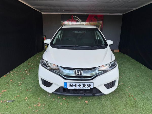 Honda Fit Hatchback, Petrol Hybrid, 2015, White