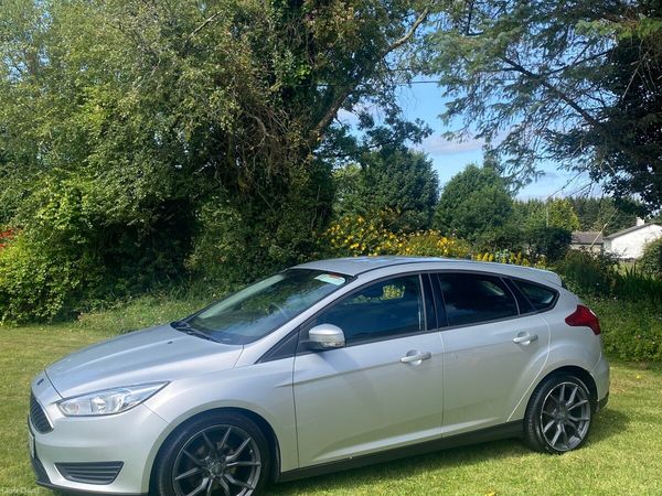 Ford Focus Hatchback, Diesel, 2015, Silver