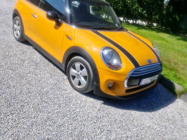 Mini Cooper Hatchback, Petrol, 2015, Orange
