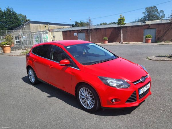 Ford Focus Hatchback, Diesel, 2013, Red