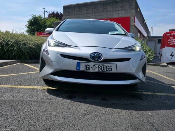 Toyota Prius Hatchback, Petrol Hybrid, 2016, Silver