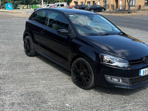 Volkswagen Polo Hatchback, Petrol, 2011, Black