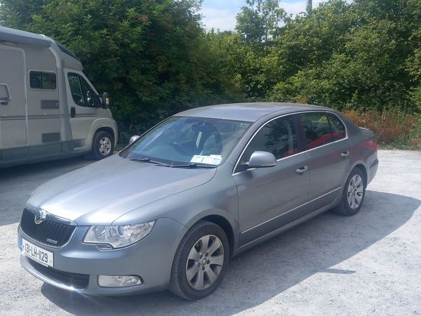 Skoda Superb Saloon, Diesel, 2013, Grey