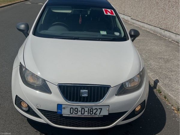 SEAT Ibiza Hatchback, Petrol, 2009, White