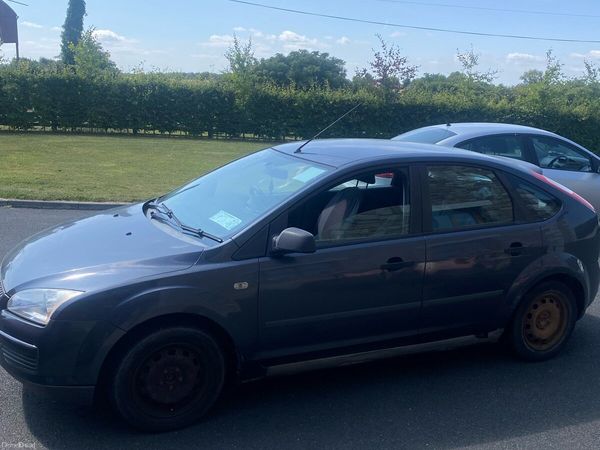 Ford Focus Hatchback, Petrol, 2007, Grey