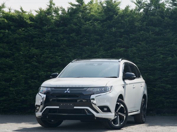 Mitsubishi Outlander SUV, Petrol Plug-in Hybrid, 2021, White