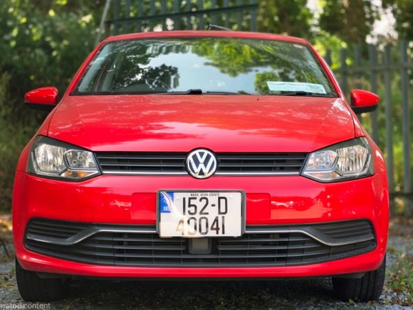 Volkswagen Polo Hatchback, Petrol, 2015, Red