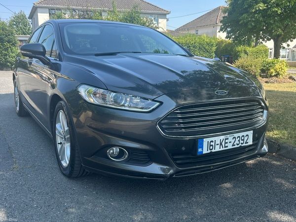 Ford Mondeo Hatchback, Diesel, 2016, Grey