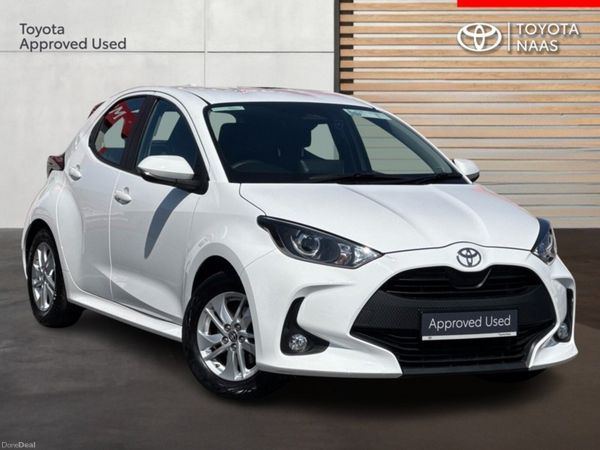Toyota Yaris Hatchback, Petrol Hybrid, 2024, White
