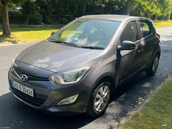 Hyundai i20 Hatchback, Petrol, 2014, Grey