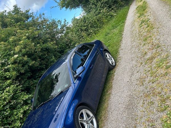 Audi A4 Saloon, Diesel, 2014, Blue