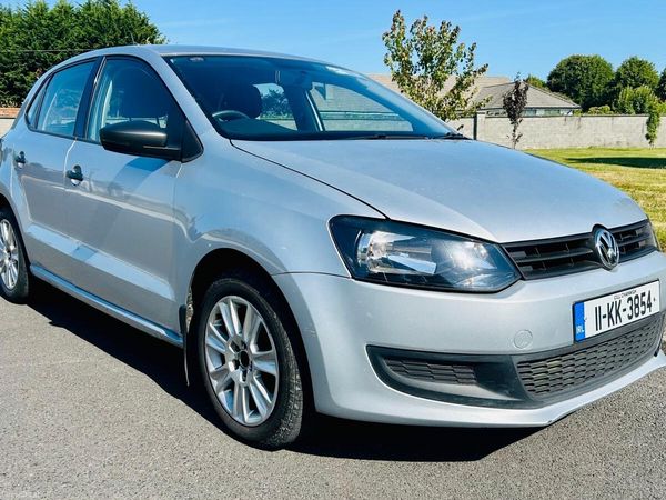 Volkswagen Polo Hatchback, Petrol, 2011, Silver