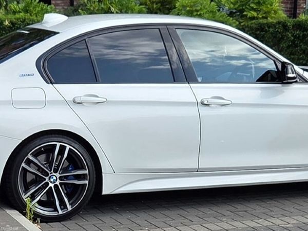 BMW 3-Series Saloon, Petrol Plug-in Hybrid, 2017, White
