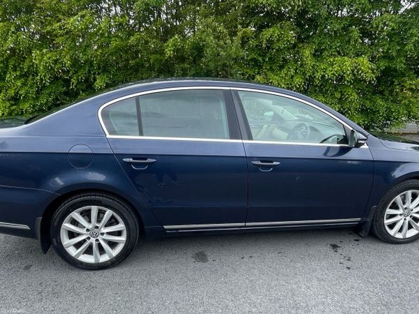 Volkswagen Passat Saloon, Diesel, 2014, Blue