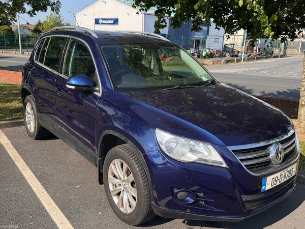 Volkswagen Tiguan SUV, Diesel, 2009, Blue