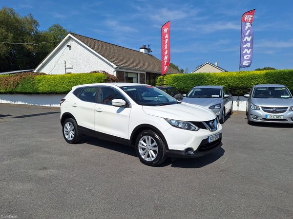Nissan Qashqai Hatchback, Diesel, 2014, White