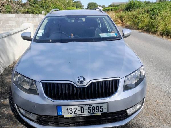 Skoda Octavia Estate, Diesel, 2013, Silver
