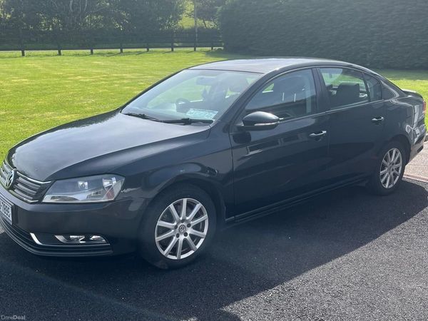 Volkswagen Passat Saloon, Diesel, 2014, Black