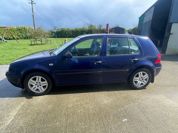Volkswagen Golf Hatchback, Petrol, 2001, Blue