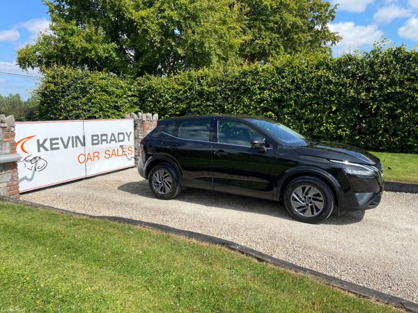 Nissan Qashqai SUV, Petrol, 2023, Black