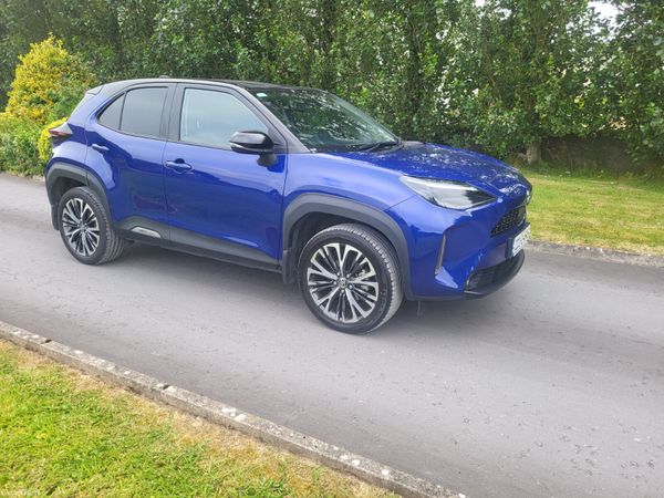 Toyota Yaris Cross Hatchback, Petrol Hybrid, 2022, Blue