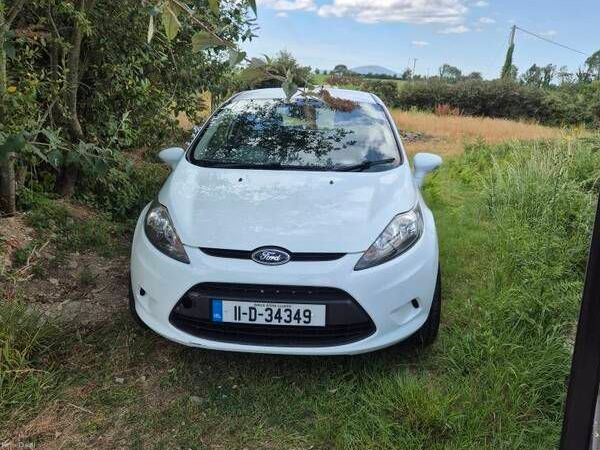 Ford Fiesta Hatchback, Diesel, 2011, White