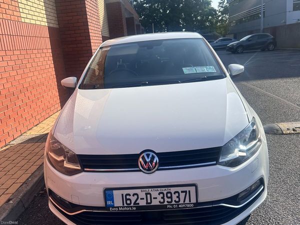 Volkswagen Polo Hatchback, Petrol, 2016, White
