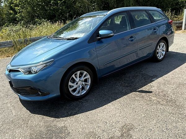 Toyota Auris Estate, Petrol, 2016, Blue