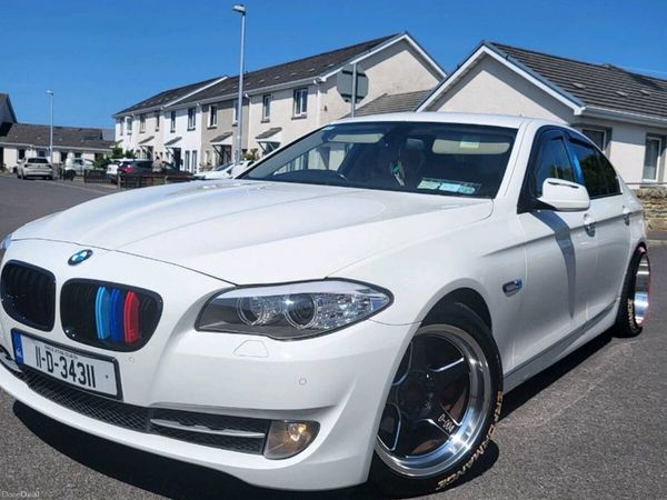BMW 5-Series Saloon, Diesel, 2011, White