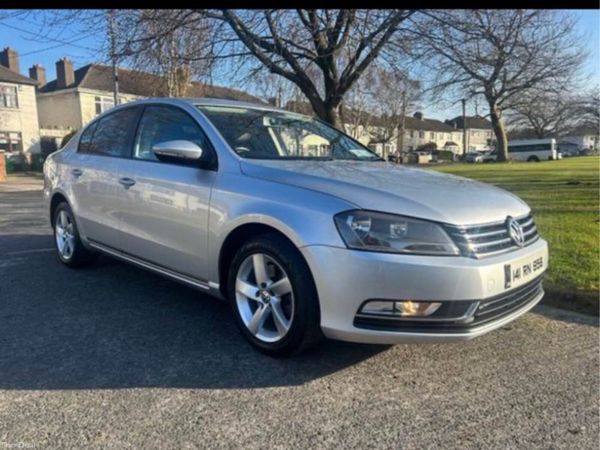 Volkswagen Passat Saloon, Diesel, 2014, Silver