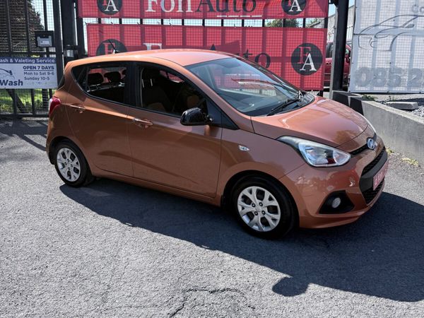 Hyundai i10 Hatchback, Petrol, 2014, Orange