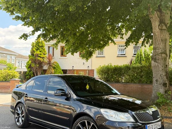 Skoda Octavia Hatchback, Diesel, 2010, Black