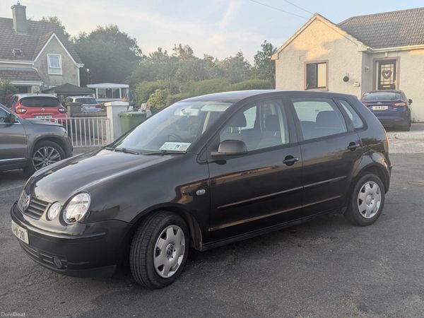 Volkswagen Polo Hatchback, Petrol, 2004, Black