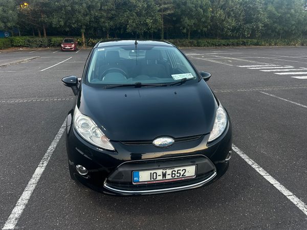 Ford Fiesta Hatchback, Petrol, 2010, Black