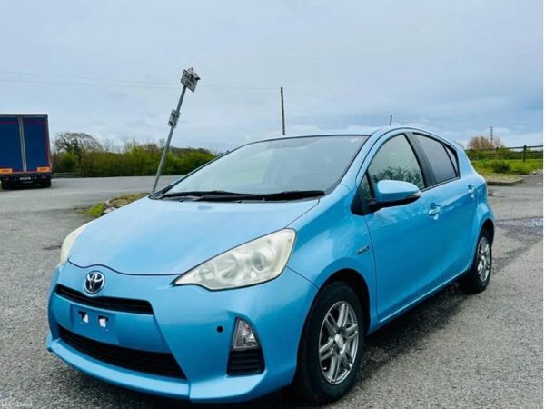 Toyota Aqua Hatchback, Petrol Hybrid, 2012, Blue