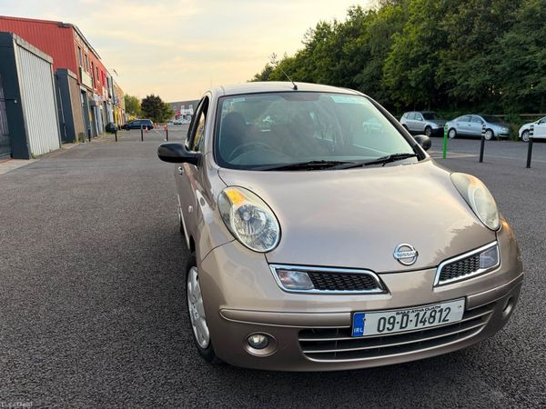 Nissan Micra Hatchback, Petrol, 2009, Gold