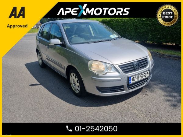 Volkswagen Polo Hatchback, Petrol, 2007, Silver