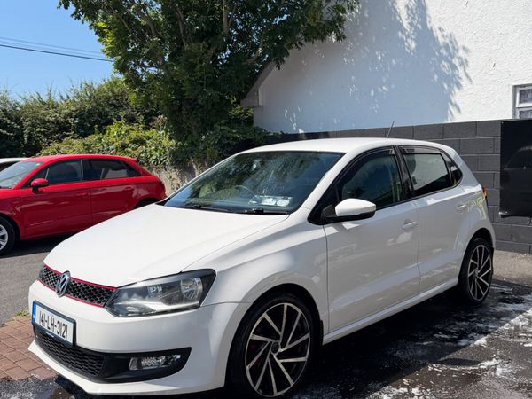 Volkswagen Polo Hatchback, Petrol, 2014, White