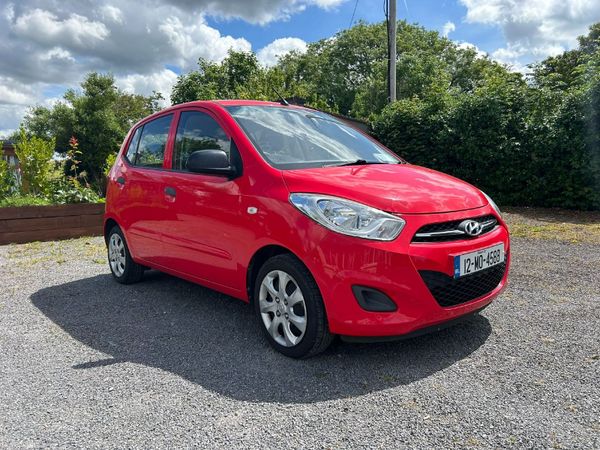 Hyundai i10 Hatchback, Petrol, 2012, Red