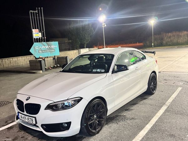 BMW 2-Series Coupe, Diesel, 2014, White