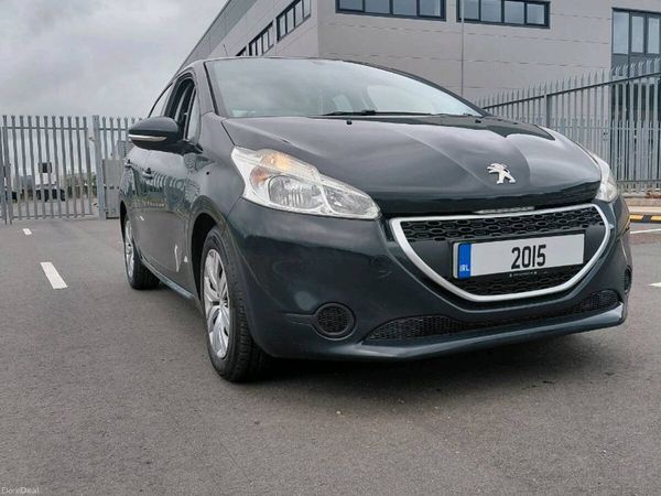 Peugeot 208 Hatchback, Petrol, 2015, Grey