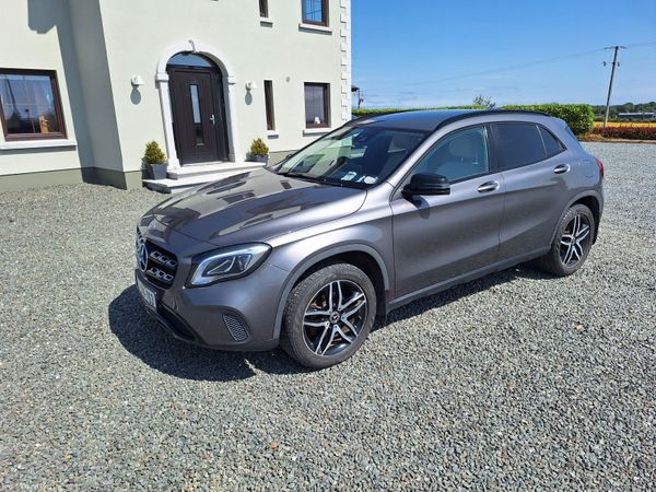 Mercedes-Benz GLA SUV, Diesel, 2018, Grey